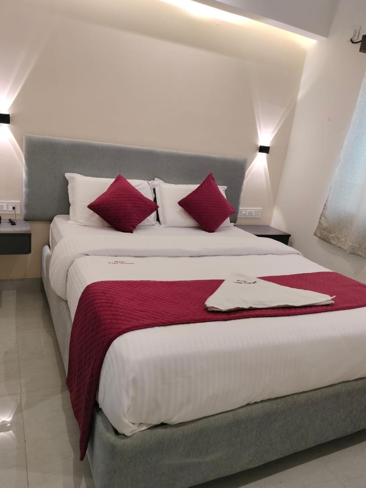 Hotel Paramount 维沙卡帕特南 外观 照片