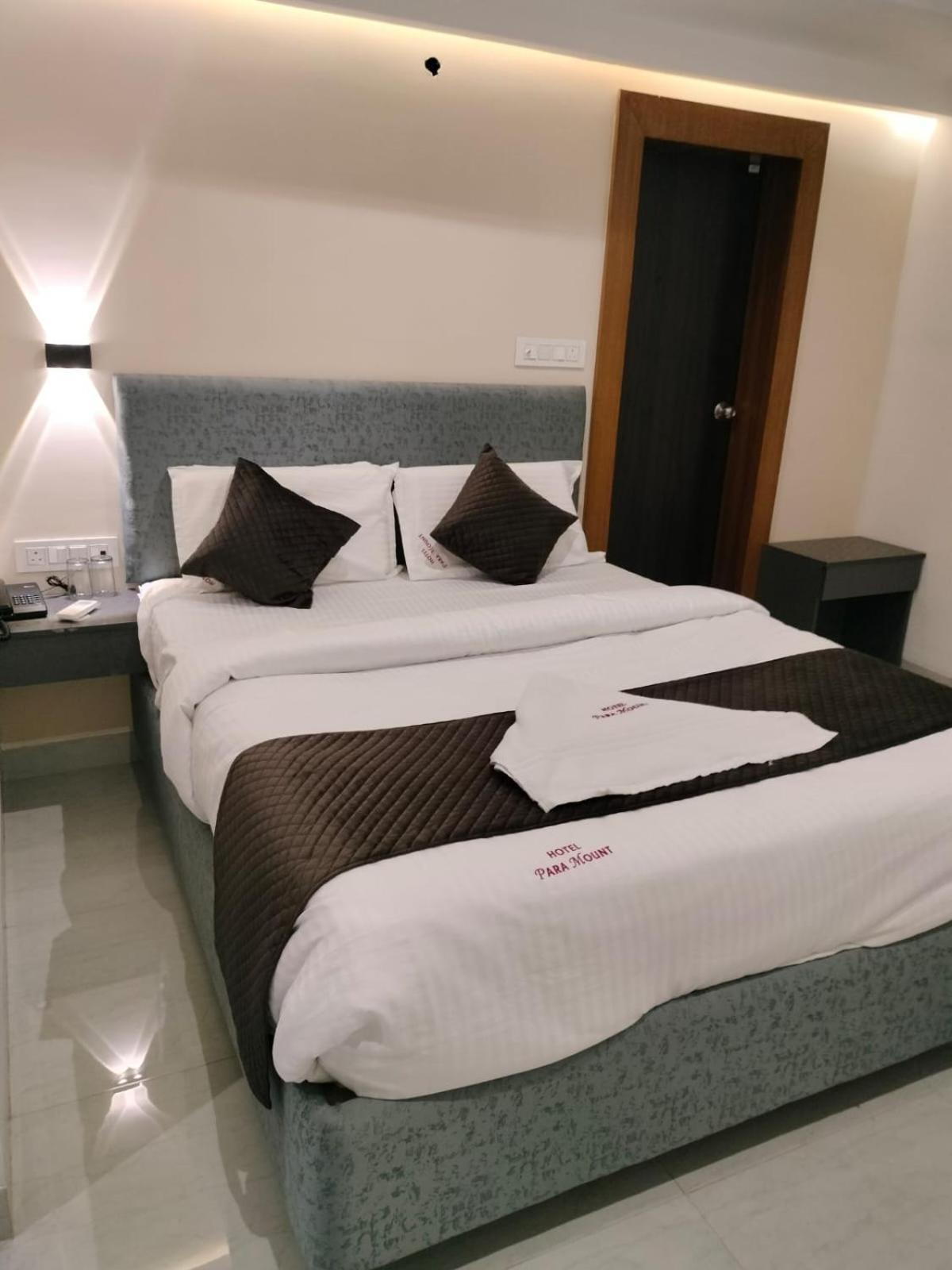 Hotel Paramount 维沙卡帕特南 外观 照片